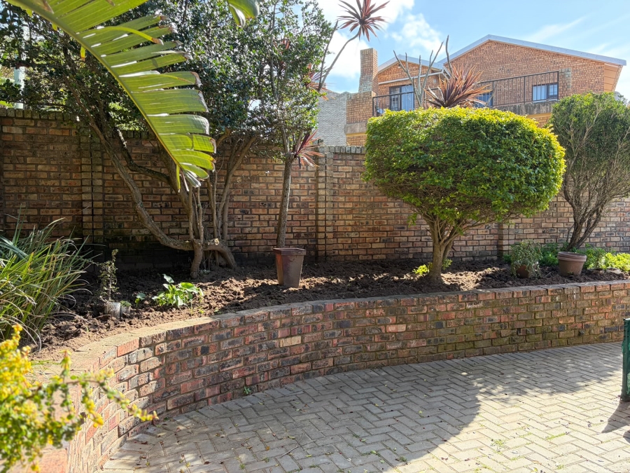 4 Bedroom Property for Sale in Forest Downs Eastern Cape